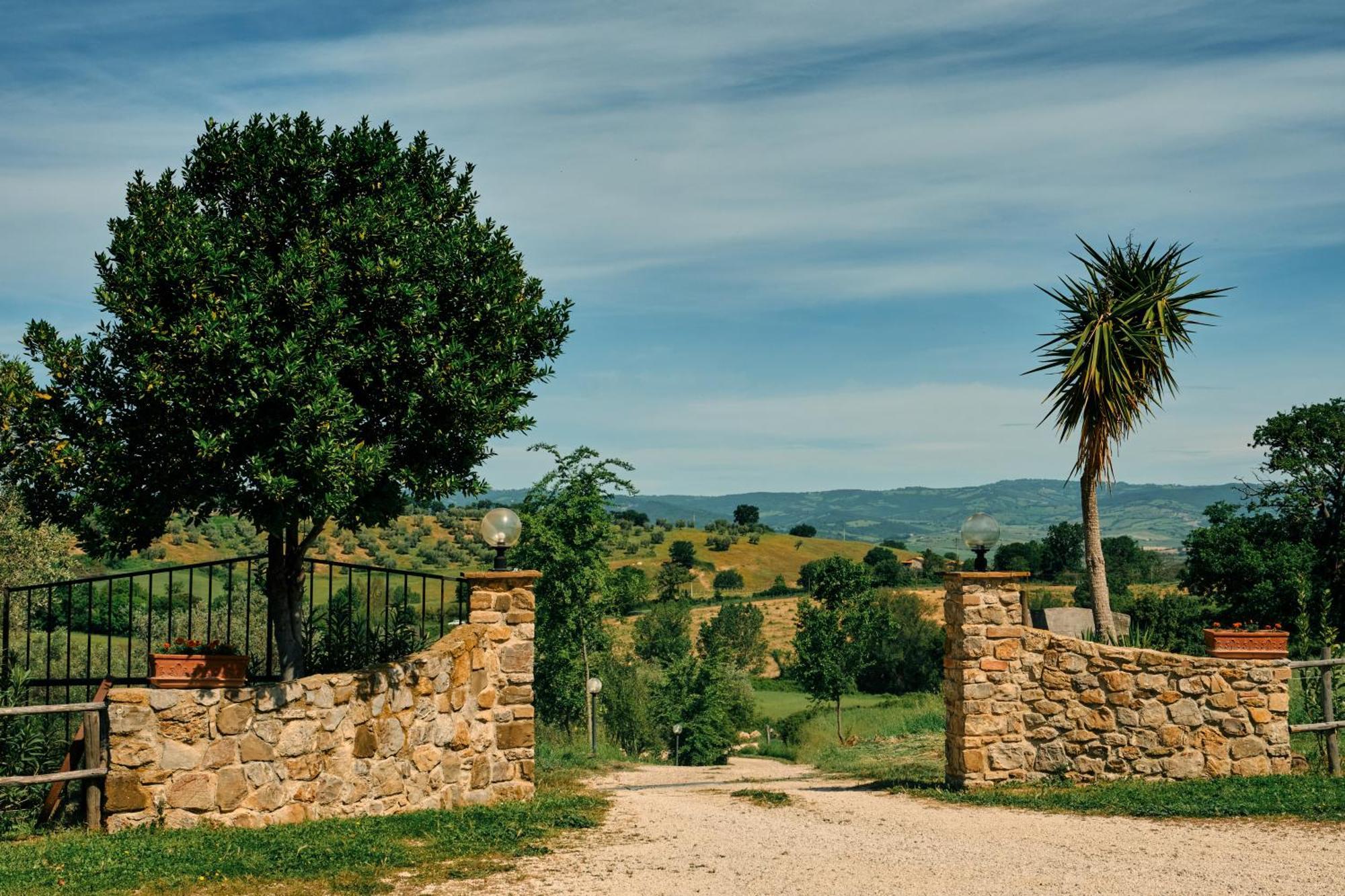 8380 Agriturismo Il Saragiolo Manciano Buitenkant foto